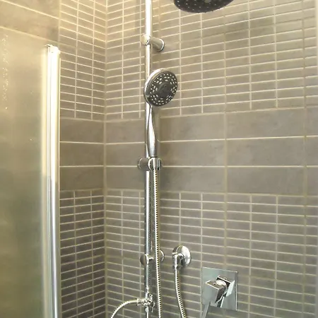 Couette-café Il Granello Di Senape Rome